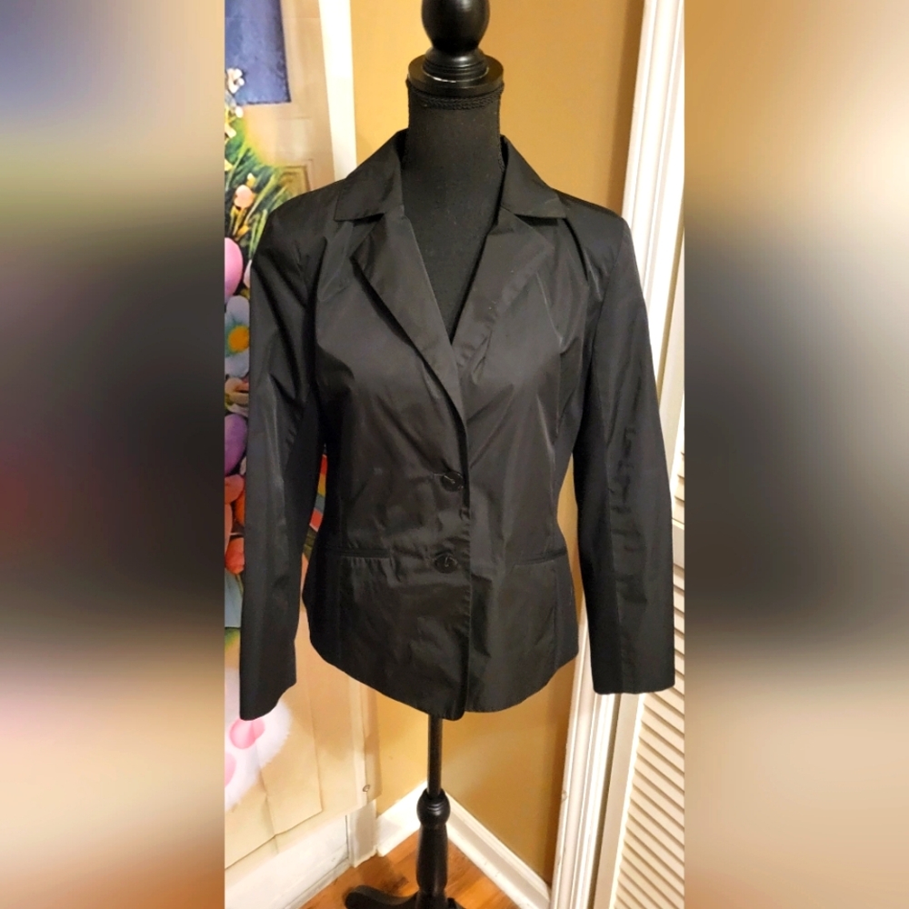 Women's Doncaster Collection Black Blazer, Size 8. NWT